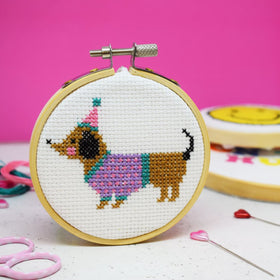 Dolly the Dachshund Mini Cross Stitch Kit